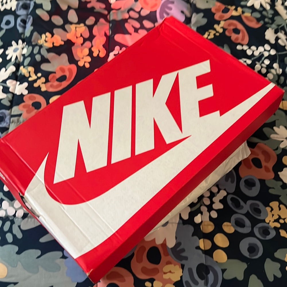 NiWMNS NIKE COURT LEGACY LIFT